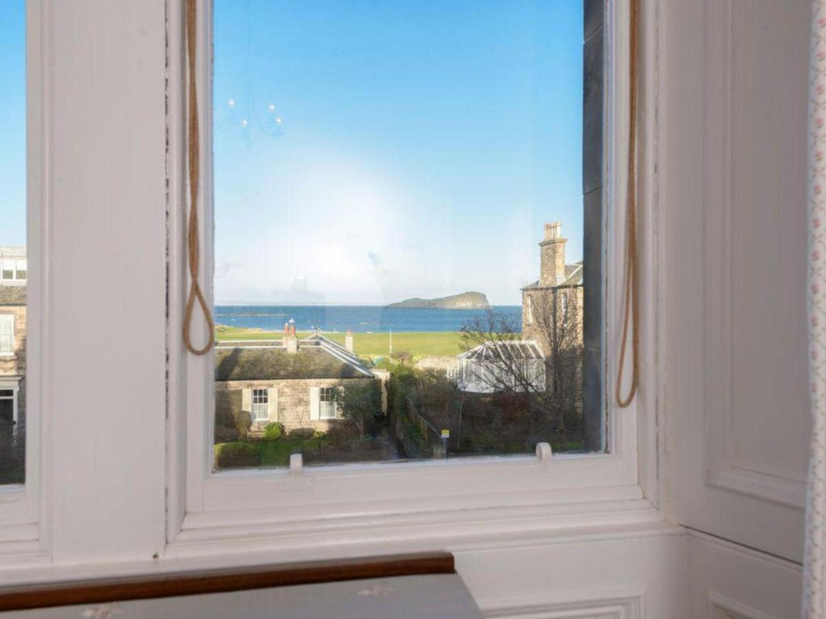 Benholm -Stunning 3-Bed Apartment in North Berwick Exterior foto